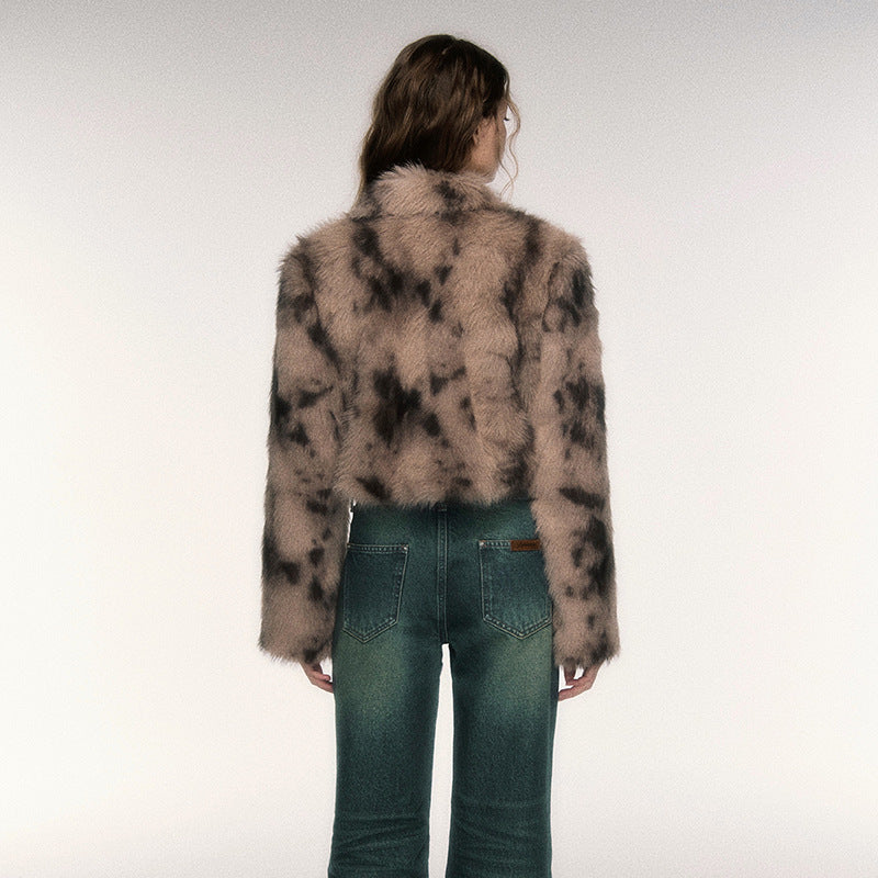 Fashionable Retro Sweet Cool Horn Button Short Leopard Print Faux Fur Coat Women