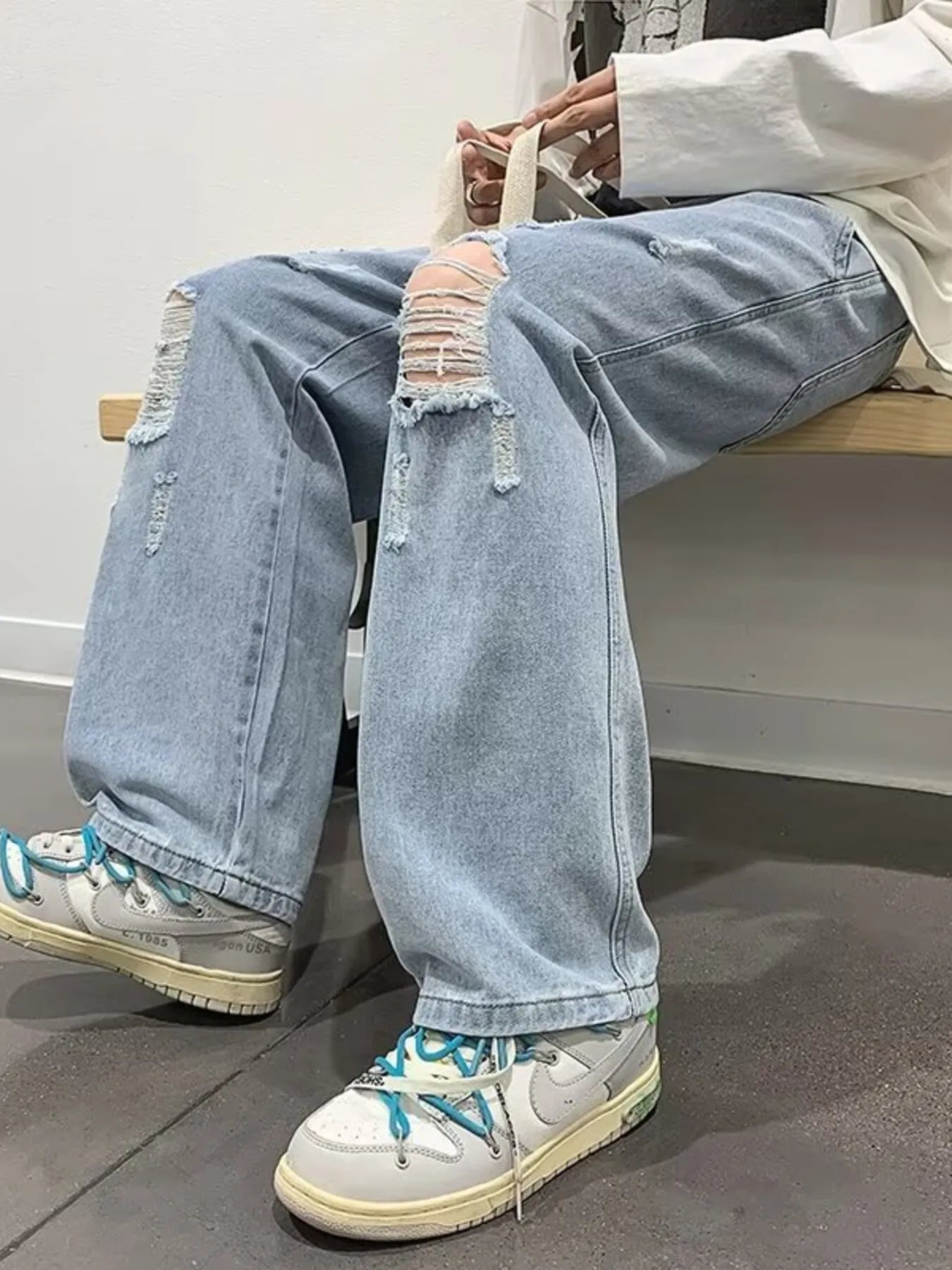 4aa4d2205edb4490becb38ddb7d95d16-Max-Origin